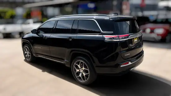 JEEP-COMMANDER-2024