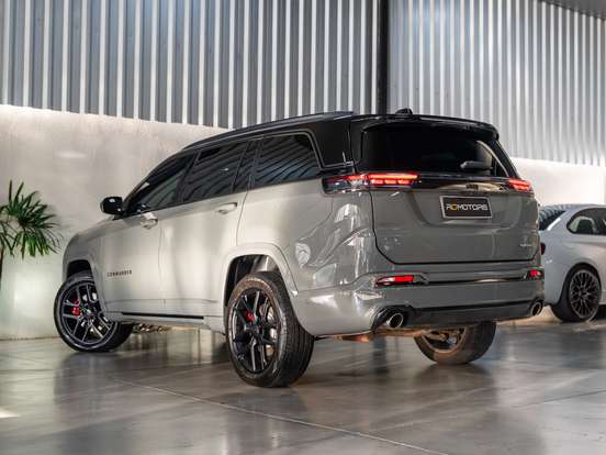JEEP-COMMANDER-2.0 HURRICANE 4 TURBO GASOLINA BLACKHAWK AT9 JEEP-COMMANDER-2025