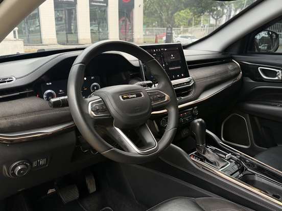 JEEP-COMMANDER-2022