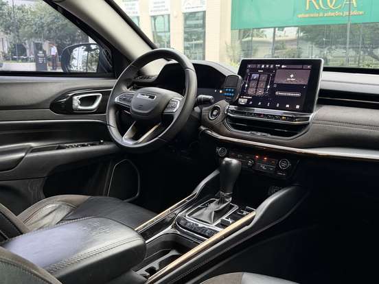 JEEP-COMMANDER-2022