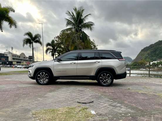 JEEP-COMMANDER-2021