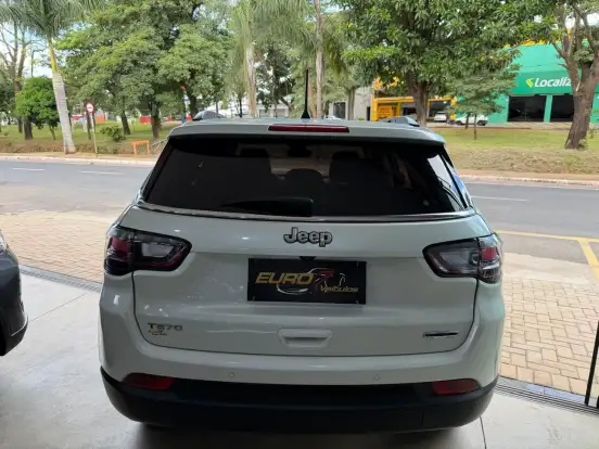 JEEP-COMPASS-2022
