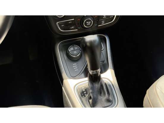 JEEP-COMPASS-2.0 16V DIESEL LONGITUDE 4X4 AUTOMÁTICO JEEP-COMPASS-2019