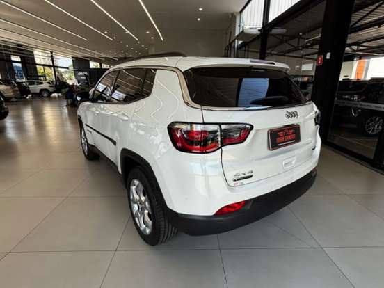 JEEP-COMPASS-2.0 16V DIESEL LONGITUDE 4X4 AUTOMÁTICO JEEP-COMPASS-2020