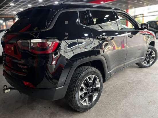 JEEP-COMPASS-2.0 16V DIESEL TRAILHAWK 4X4 AUTOMÁTICO JEEP-COMPASS-2017