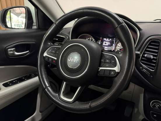 JEEP-COMPASS-2.0 16V FLEX LONGITUDE AUTOMÁTICO JEEP-COMPASS-2018