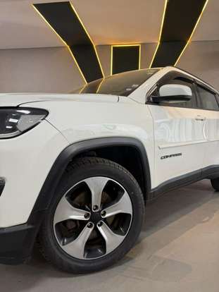 JEEP-COMPASS-2.0 16V FLEX LONGITUDE AUTOMÁTICO JEEP-COMPASS-2017