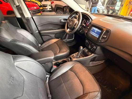 JEEP-COMPASS-2.0 16V FLEX SPORT AUTOMÁTICO JEEP-COMPASS-2017
