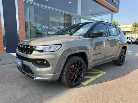 JEEP-COMPASS-2.0 HURRICANE 4 TURBO GASOLINA BLACKHAWK AT9 JEEP-COMPASS-2025