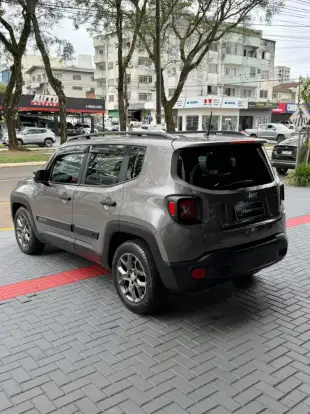 JEEP-RENEGADE-2018