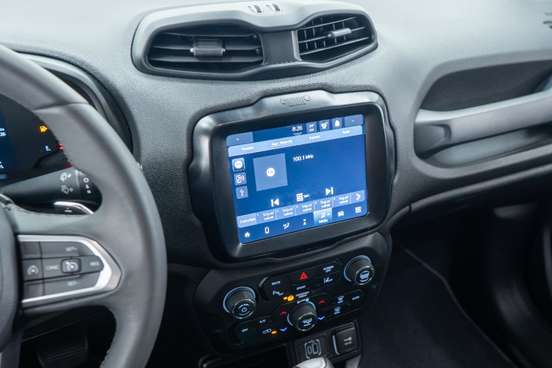 JEEP-RENEGADE-2024