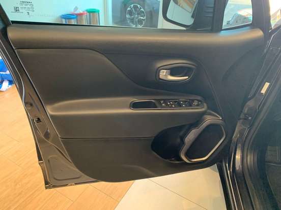 JEEP-RENEGADE-1.3 T270 TURBO FLEX LONGITUDE AT6 JEEP-RENEGADE-2025