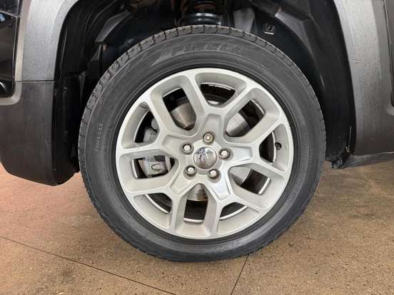 JEEP-RENEGADE-2.0 16V TURBO DIESEL LONGITUDE 4P 4X4 AUTOMÁTICO JEEP-RENEGADE-2015