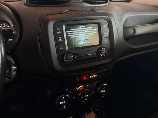 JEEP-RENEGADE-2.0 16V TURBO DIESEL LONGITUDE 4P 4X4 AUTOMÁTICO JEEP-RENEGADE-2015