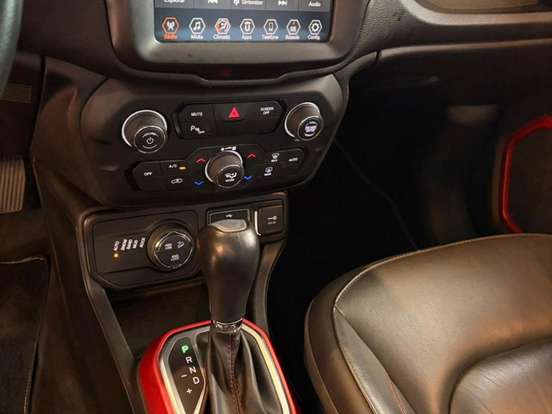 JEEP-RENEGADE-2.0 16V TURBO DIESEL TRAILHAWK 4P 4X4 AUTOMÁTICO JEEP-RENEGADE-2018