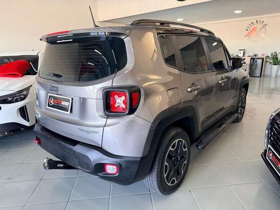 JEEP-RENEGADE-2.0 16V TURBO DIESEL TRAILHAWK 4P 4X4 AUTOMÁTICO JEEP-RENEGADE-2018
