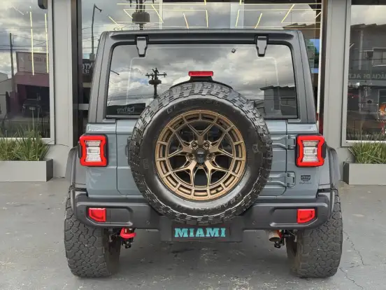 JEEP-WRANGLER-2024