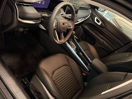 JEEP-COMMANDER-1.3 T270 TURBO FLEX LONGITUDE AT6 JEEP-COMMANDER-2026
