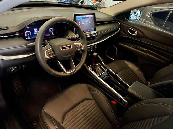 JEEP-COMMANDER-2025