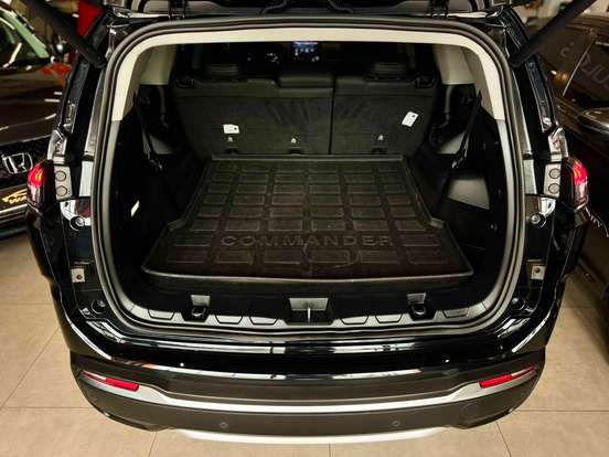 JEEP-COMMANDER-2025