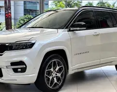 JEEP COMMANDER 1.3 T270 TURBO FLEX OVERLAND AT6 JEEP COMMANDER 1.3 T270 TURBO FLEX OVERLAND AT6