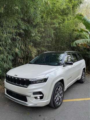 JEEP-COMMANDER-2022