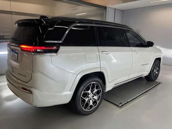 JEEP-COMMANDER-1.3 T270 TURBO FLEX OVERLAND AT6 JEEP-COMMANDER-2022