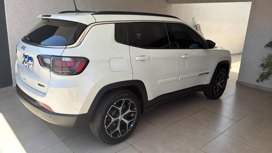 JEEP COMPASS 1.3 T270 TURBO FLEX LONGITUDE AT6
