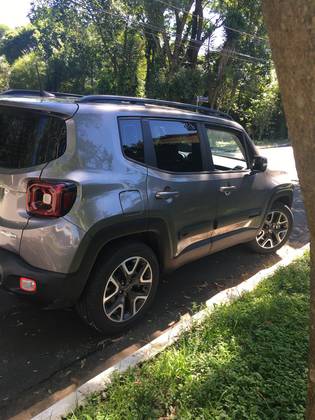 JEEP RENEGADE 1.8 16V FLEX LONGITUDE 4P AUTOMÁTICO