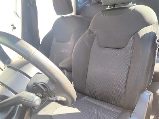 JEEP-RENEGADE-1.8 16V FLEX LONGITUDE 4P AUTOMÁTICO JEEP-RENEGADE-2015