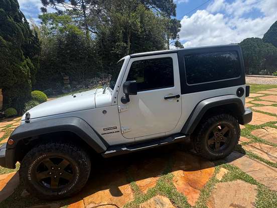 JEEP-WRANGLER-3.6 SPORT 4X4 V6 12V GASOLINA 2P AUTOMÁTICO JEEP-WRANGLER-2017