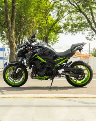 KAWASAKI-Z900-2019
