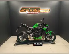 KAWASAKI Z900 KAWASAKI Z900