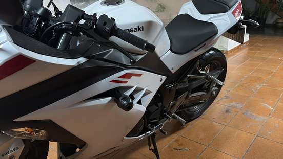 KAWASAKI-NINJA 300-2026