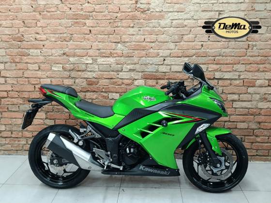 KAWASAKI NINJA 300 