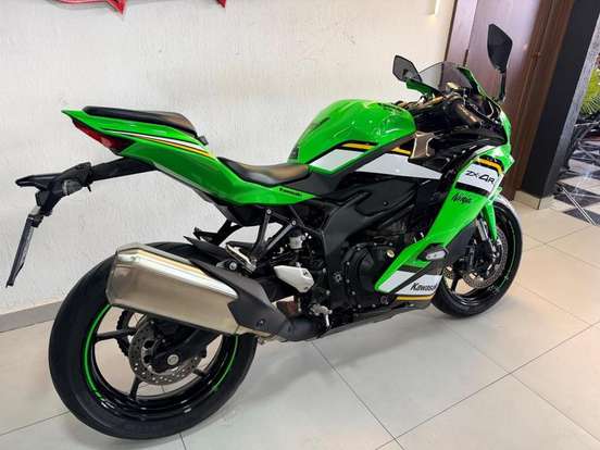 KAWASAKI-NINJA ZX-4R-2024