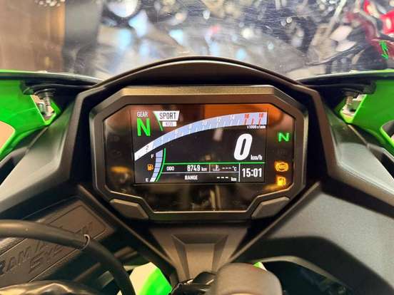 KAWASAKI-NINJA ZX-4R-2024