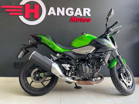 KAWASAKI-Z500-2025