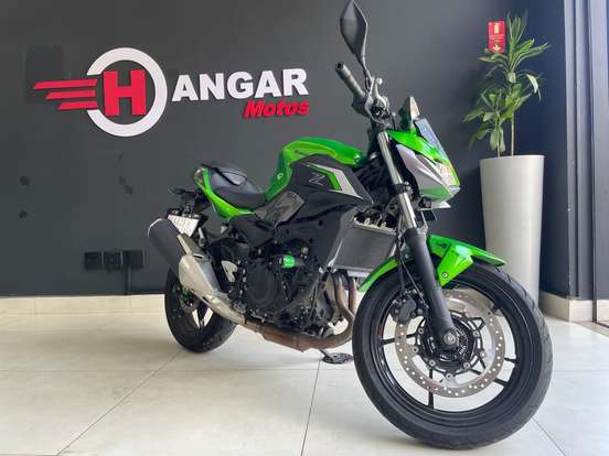 KAWASAKI-Z500-2025