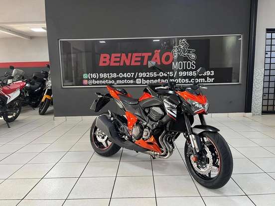 KAWASAKI-Z800-2013
