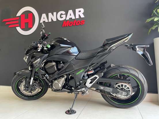 KAWASAKI-Z800-2014