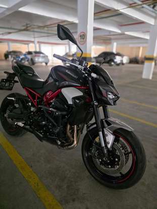 KAWASAKI-Z900-2026