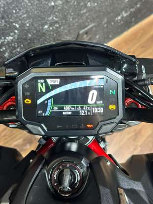 KAWASAKI-Z900 KAWASAKI-Z900-2023