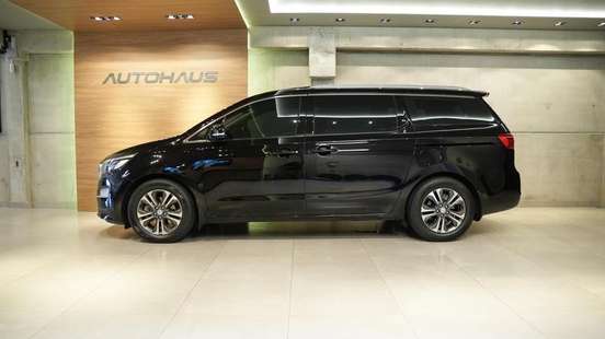 KIA-CARNIVAL-2018