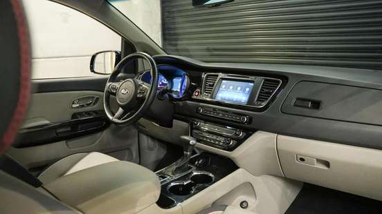 KIA-CARNIVAL-3.3 EX V6 24V GASOLINA 4P AUTOMATICO KIA-CARNIVAL-2018