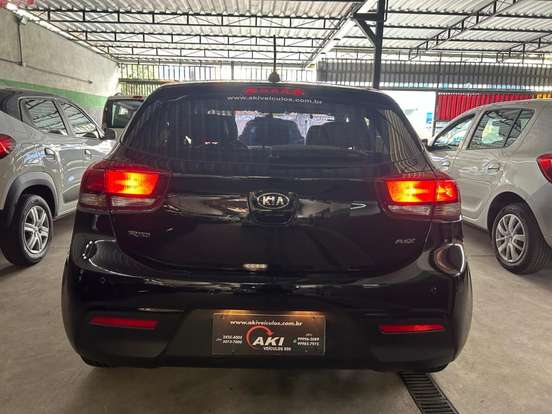 KIA-RIO-2020