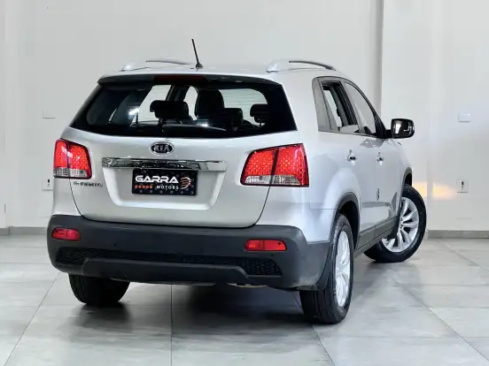 KIA-SORENTO-2.4 16V GASOLINA EX AUTOMÁTICO KIA-SORENTO-2012