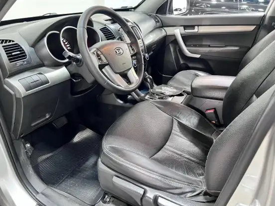 KIA-SORENTO-2.4 16V GASOLINA EX AUTOMÁTICO KIA-SORENTO-2012