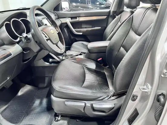 KIA-SORENTO-2.4 16V GASOLINA EX AUTOMÁTICO KIA-SORENTO-2012