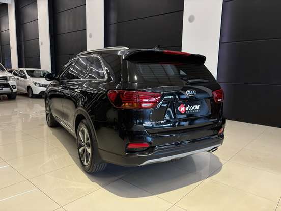 KIA-SORENTO-2.4 16V GASOLINA EX 7L AUTOMÁTICO KIA-SORENTO-2018